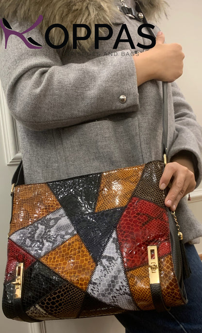 شنطة يد منصفة